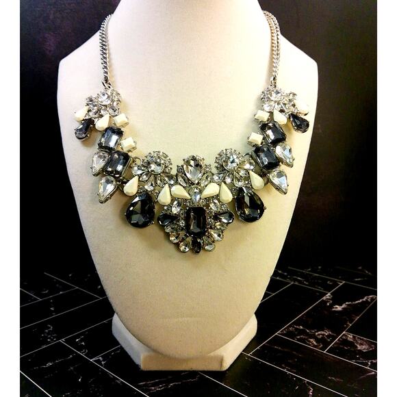 Baublebar Elegant Statement Necklace - Picture 1 of 5